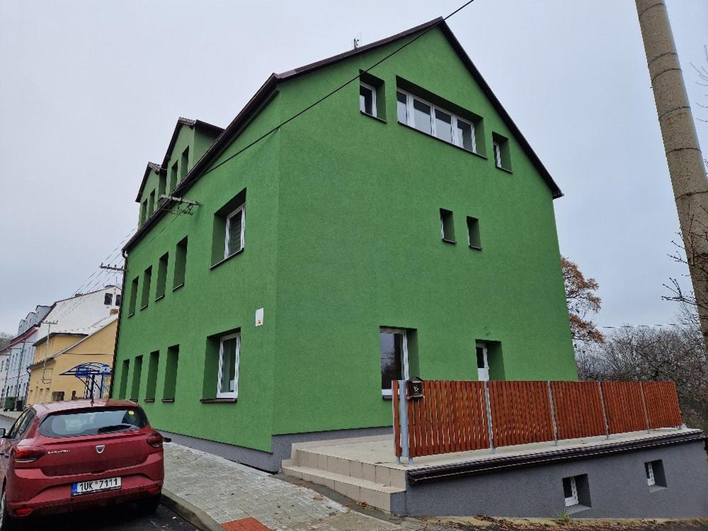 Penzion Dubi - Ruska 393 - 110 Экстерьер фото